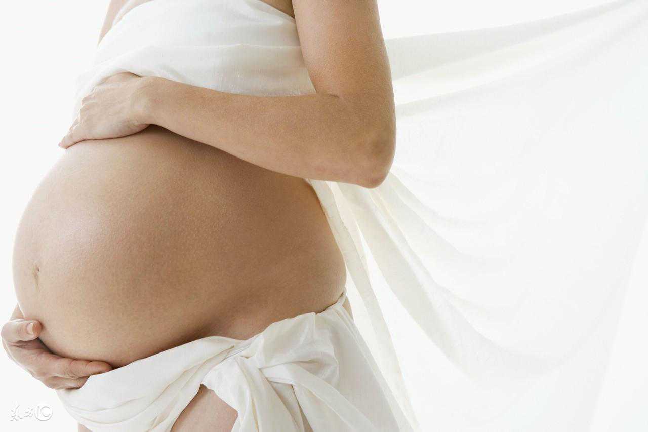 同月同日同孕周同一位超声医生检查，孕妈两胎神巧